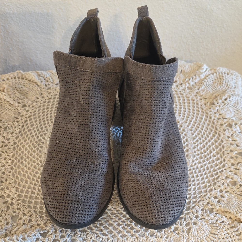 Women's Suede Ankle Boots